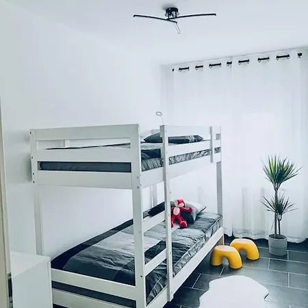 Apartment Comfy In Modern 2-bdr Near Downtown